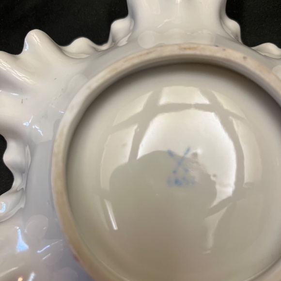 Vintage Kalk German Porcelain, Hand Painted, Ruffled Edge, Candy/Trinket Dish. - Picture 8 of 11